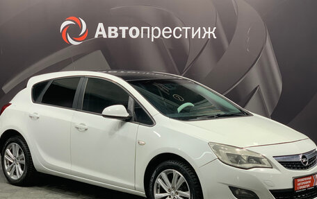 Opel Astra J, 2011 год, 555 000 рублей, 3 фотография