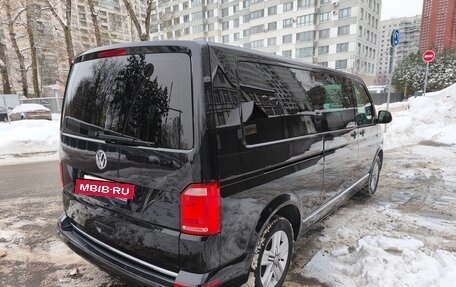 Volkswagen Caravelle T6 рестайлинг, 2017 год, 3 780 000 рублей, 5 фотография