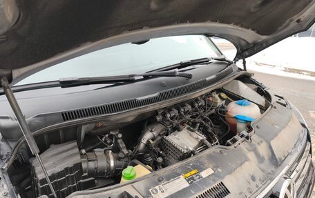 Volkswagen Caravelle T6 рестайлинг, 2017 год, 3 780 000 рублей, 25 фотография