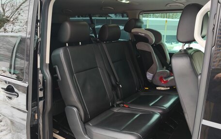 Volkswagen Caravelle T6 рестайлинг, 2017 год, 3 780 000 рублей, 23 фотография