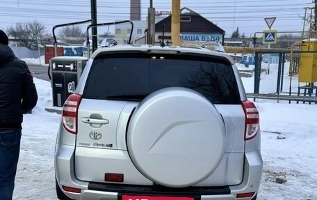 Toyota RAV4, 2011 год, 1 240 000 рублей, 4 фотография