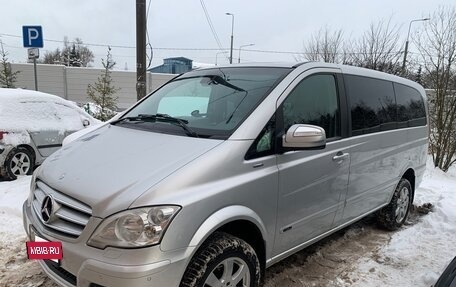 Mercedes-Benz Viano, 2011 год, 1 950 000 рублей, 2 фотография