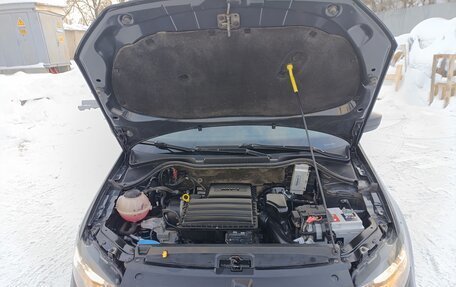 Volkswagen Polo VI (EU Market), 2017 год, 1 049 000 рублей, 23 фотография