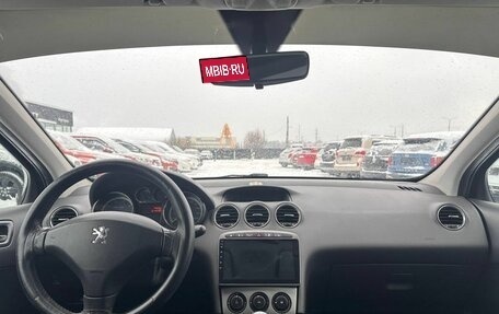 Peugeot 308 II, 2011 год, 384 400 рублей, 10 фотография