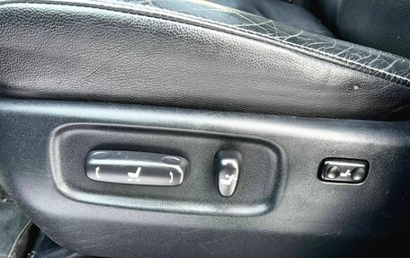 Toyota Land Cruiser 200, 2014 год, 4 500 000 рублей, 21 фотография