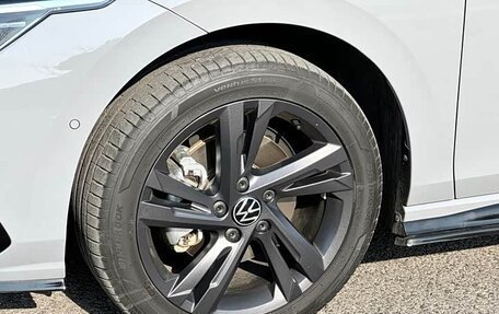 Volkswagen Golf VIII, 2023 год, 2 680 000 рублей, 8 фотография