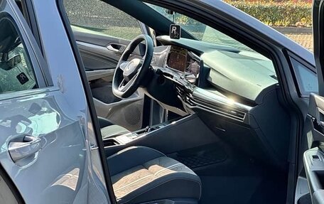 Volkswagen Golf VIII, 2023 год, 2 680 000 рублей, 15 фотография