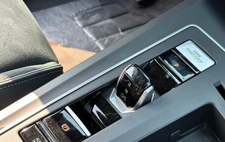 Volkswagen Golf VIII, 2023 год, 2 680 000 рублей, 26 фотография