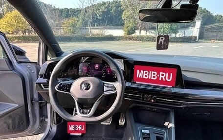 Volkswagen Golf VIII, 2023 год, 2 680 000 рублей, 20 фотография