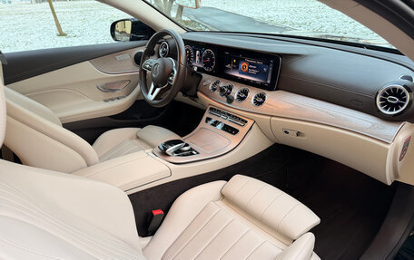 Mercedes-Benz E-Класс, 2020 год, 4 100 000 рублей, 8 фотография