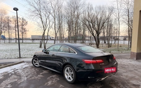 Mercedes-Benz E-Класс, 2020 год, 4 100 000 рублей, 3 фотография