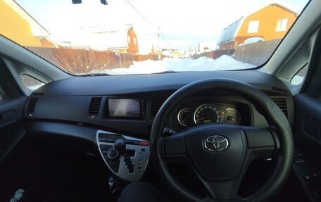 Toyota ISis I, 2013 год, 1 370 000 рублей, 3 фотография