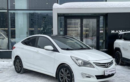 Hyundai Solaris II рестайлинг, 2014 год, 820 000 рублей, 3 фотография
