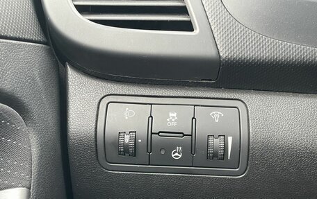 Hyundai Solaris II рестайлинг, 2014 год, 820 000 рублей, 16 фотография