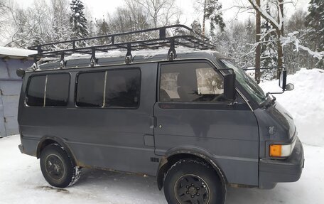 Ford Spectron, 1992 год, 360 000 рублей, 3 фотография