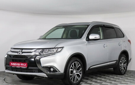 Mitsubishi Outlander III рестайлинг 3, 2018 год, 2 480 000 рублей, 1 фотография