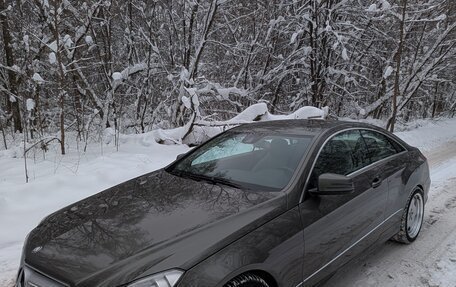 Mercedes-Benz E-Класс, 2012 год, 1 350 000 рублей, 7 фотография
