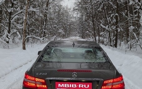 Mercedes-Benz E-Класс, 2012 год, 1 350 000 рублей, 5 фотография