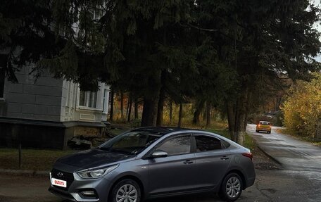 Hyundai Solaris II рестайлинг, 2017 год, 1 100 000 рублей, 3 фотография