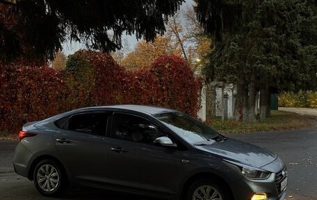 Hyundai Solaris II рестайлинг, 2017 год, 1 100 000 рублей, 7 фотография