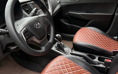 Hyundai Solaris II рестайлинг, 2017 год, 1 100 000 рублей, 13 фотография