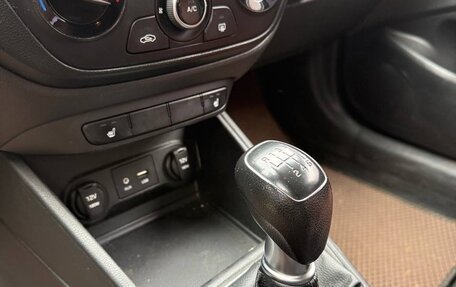 Hyundai Solaris II рестайлинг, 2017 год, 1 100 000 рублей, 12 фотография