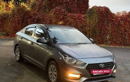 Hyundai Solaris II рестайлинг, 2017 год, 1 100 000 рублей, 6 фотография