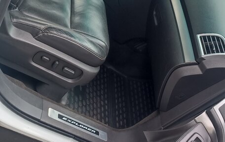 Ford Explorer VI, 2013 год, 2 000 000 рублей, 7 фотография