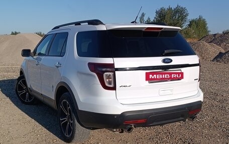 Ford Explorer VI, 2013 год, 2 000 000 рублей, 6 фотография