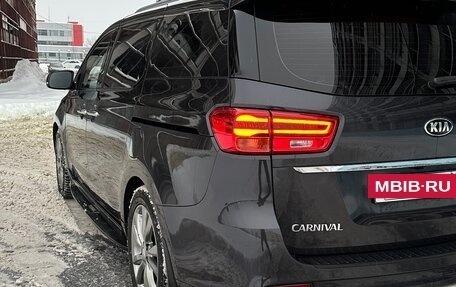 KIA Carnival III, 2019 год, 3 100 000 рублей, 5 фотография