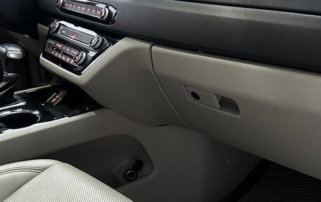 KIA Carnival III, 2019 год, 3 100 000 рублей, 8 фотография