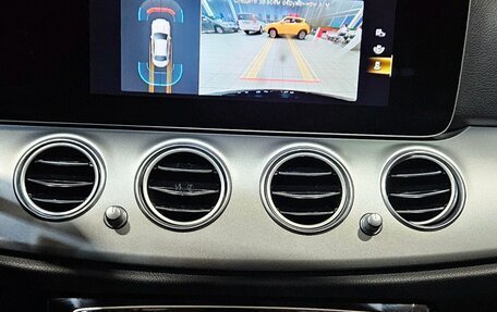 Mercedes-Benz E-Класс, 2021 год, 2 815 000 рублей, 15 фотография