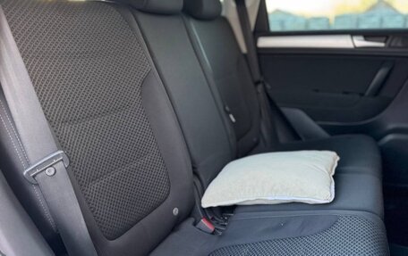 Volkswagen Touareg III, 2012 год, 2 350 000 рублей, 13 фотография