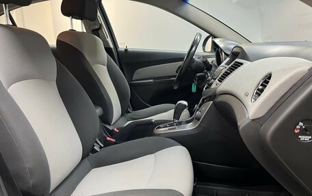 Chevrolet Cruze II, 2011 год, 630 000 рублей, 16 фотография