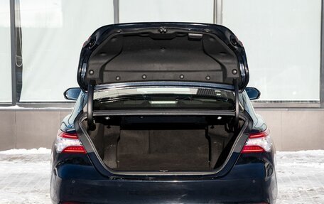 Toyota Camry, 2018 год, 2 999 000 рублей, 19 фотография