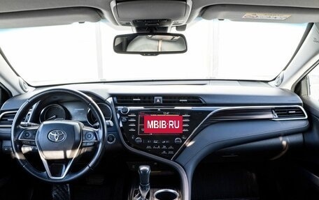 Toyota Camry, 2018 год, 2 999 000 рублей, 11 фотография