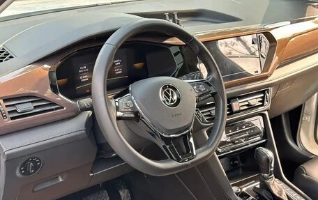 Volkswagen Tharu, 2022 год, 1 894 000 рублей, 6 фотография