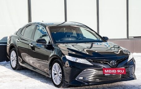 Toyota Camry, 2018 год, 2 999 000 рублей, 7 фотография