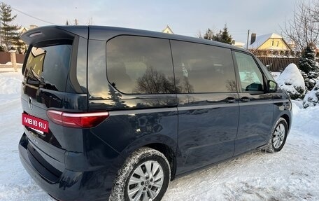 Volkswagen Multivan, 2022 год, 4 900 000 рублей, 8 фотография