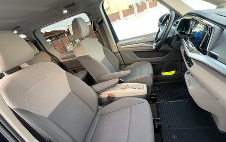 Volkswagen Multivan, 2022 год, 4 900 000 рублей, 11 фотография