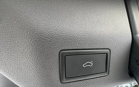 Volkswagen Multivan, 2022 год, 4 900 000 рублей, 24 фотография