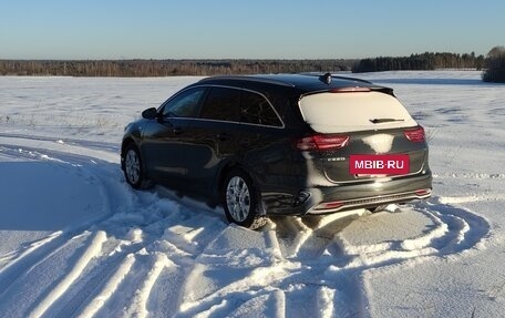 KIA cee'd III, 2022 год, 2 300 000 рублей, 2 фотография