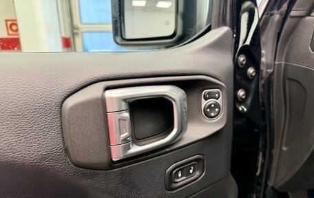 Jeep Wrangler, 2018 год, 4 375 000 рублей, 10 фотография