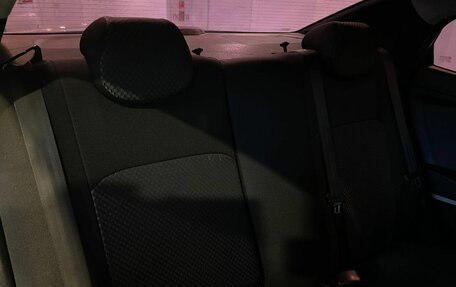 Hyundai Solaris II рестайлинг, 2013 год, 630 000 рублей, 34 фотография