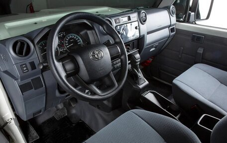 Toyota Land Cruiser 70, 2025 год, 9 998 000 рублей, 3 фотография