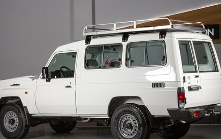 Toyota Land Cruiser 70, 2025 год, 9 998 000 рублей, 2 фотография