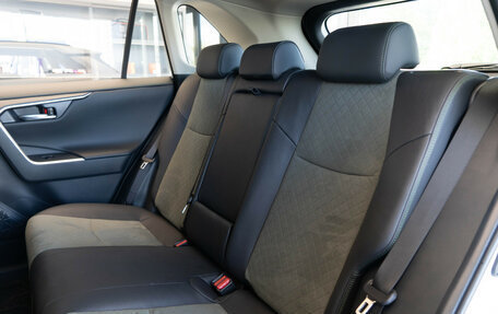 Toyota RAV4, 2025 год, 4 750 000 рублей, 18 фотография