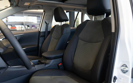 Toyota RAV4, 2025 год, 4 750 000 рублей, 17 фотография