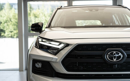 Toyota RAV4, 2025 год, 4 750 000 рублей, 24 фотография