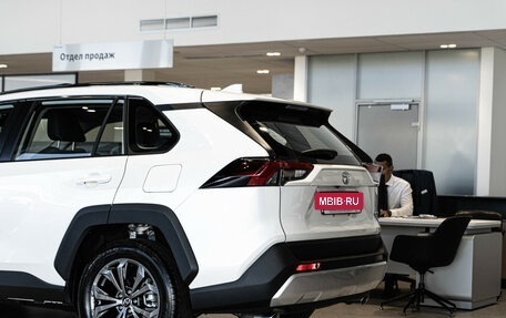 Toyota RAV4, 2025 год, 4 750 000 рублей, 29 фотография